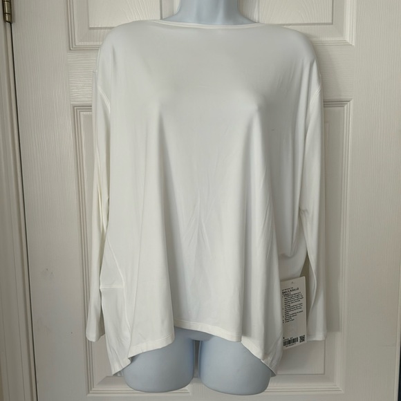 LULULEMON Tokyo Back in Action Long Sleeve Tee Top WHITE 6 🤍 - Picture 3 of 7